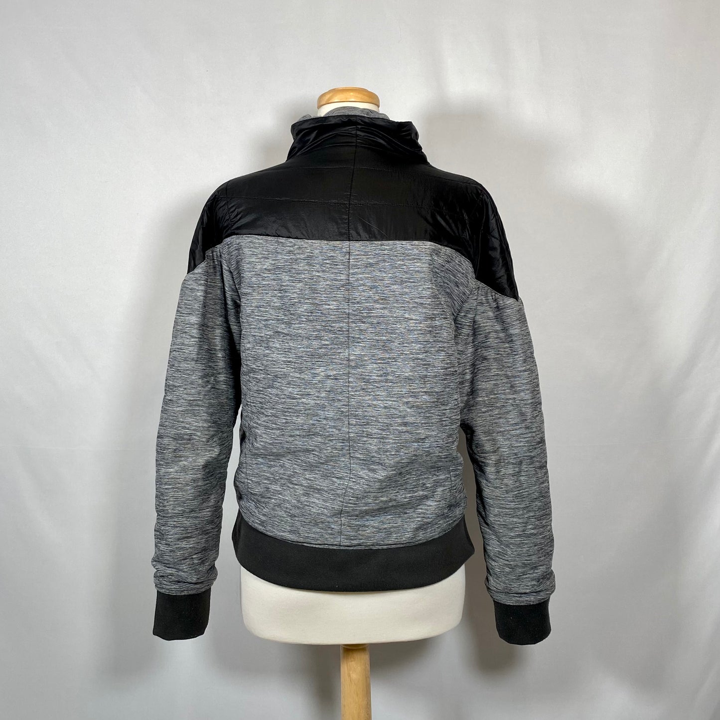 The North Face Pseudo Pullover Puffy